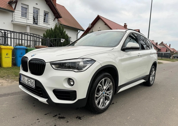 BMW X1 cena 99900 przebieg: 135600, rok produkcji 2018 z Bolesławiec małe 562